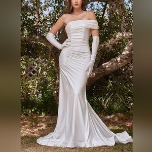 Plus size wedding dress
